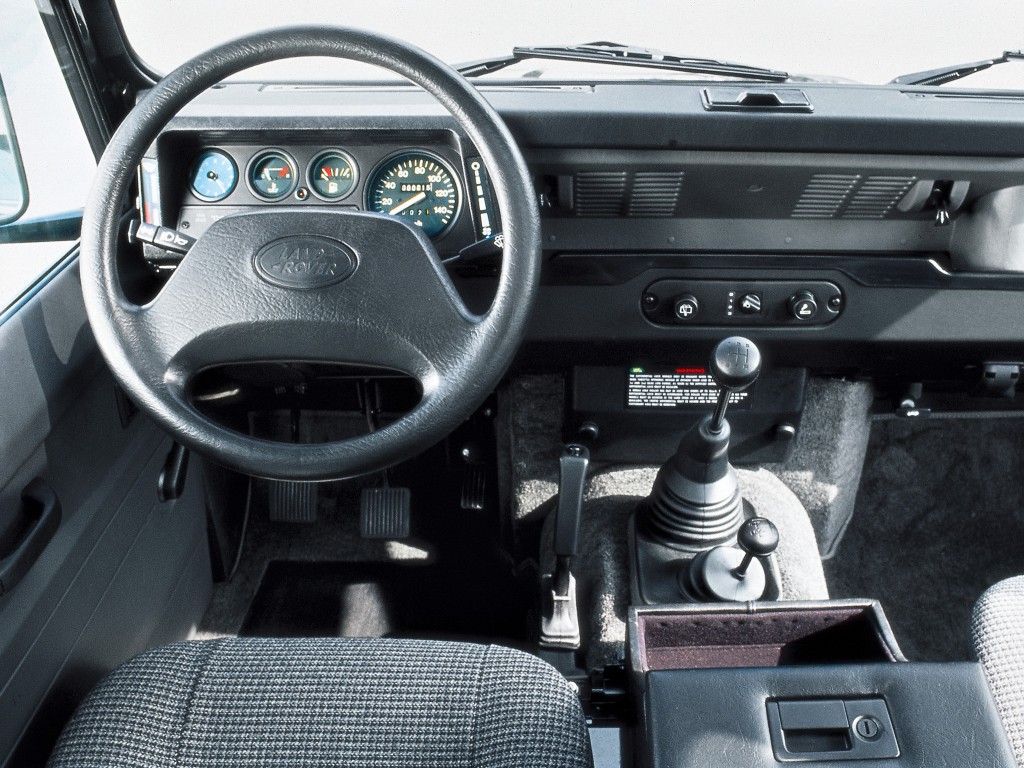 Land Rover Defender//В поисках преград